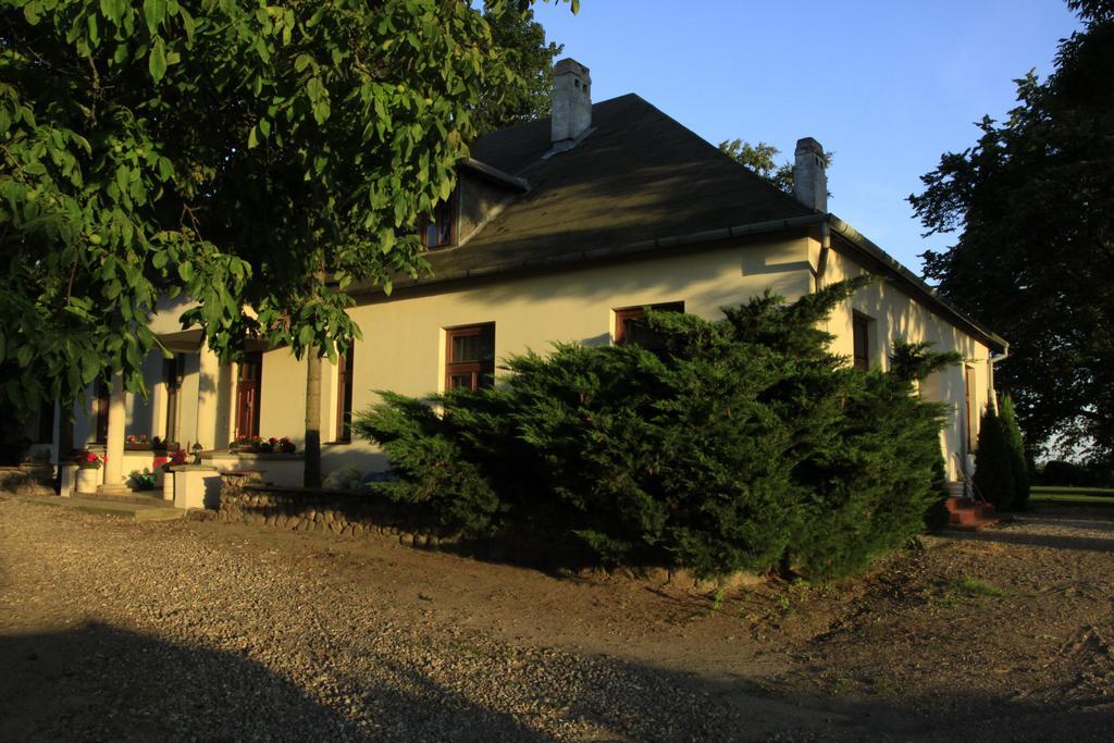 Kasztelania Pod Lipami Villa Zakroczym Kültér fotó